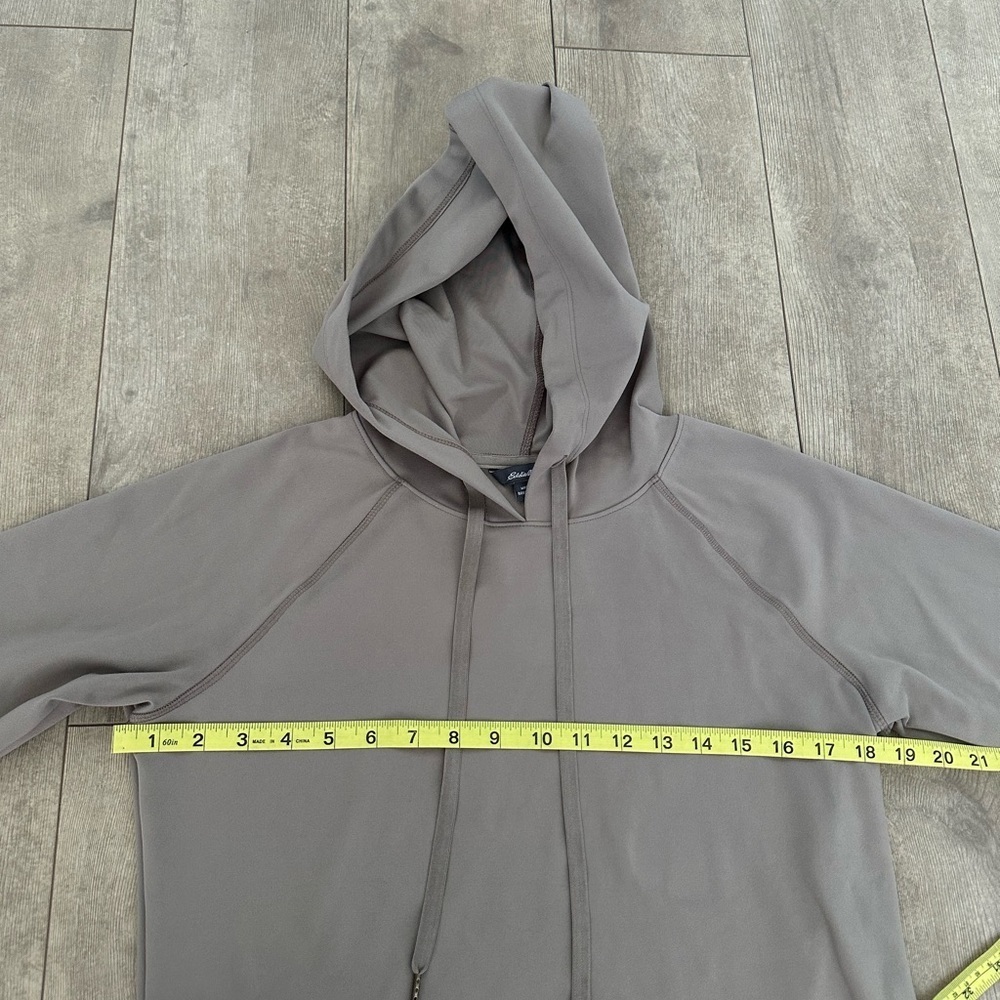 Eddie Bauer Women’s Athletic Hoodie
Women’s size medium
Like new - Picture 6 of 16